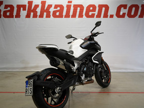 CFMOTO 800NK