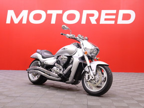 Suzuki Intruder
