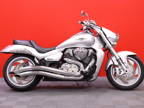 Suzuki Intruder