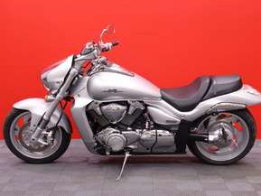 Suzuki Intruder