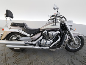 Suzuki Intruder