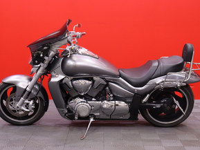 Suzuki Intruder