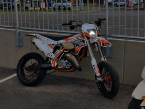 KTM 125