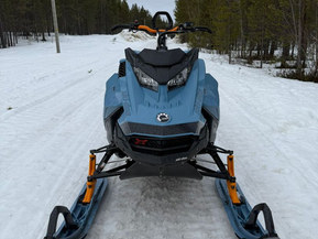 Ski-Doo Summit