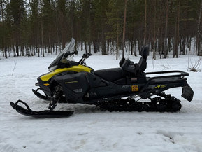 Ski-Doo Expedition
