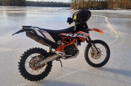 KTM 690