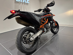 KTM 690