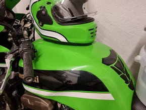 Kawasaki ZRX