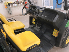 John Deere Gator