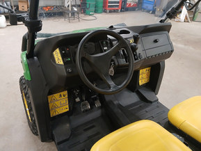 John Deere Gator