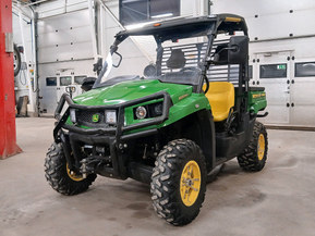 John Deere Gator