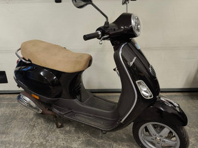 Vespa LX
