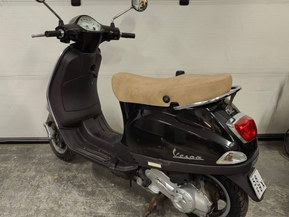 Vespa LX