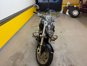 Suzuki Intruder