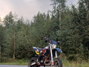 Aprilia SX