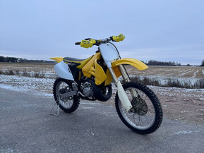 Suzuki RM