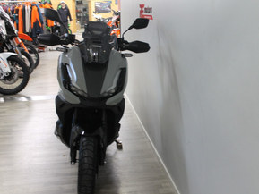 Honda ADV