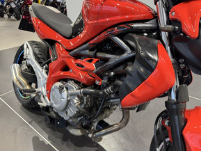 Suzuki SFV 650 Gladius