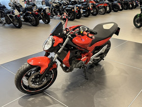 Suzuki SFV 650 Gladius
