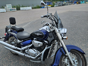 Suzuki Intruder