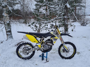 Suzuki RM-Z