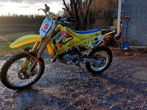 Suzuki RM