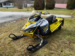 Ski-Doo MX Z