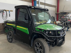 John Deere Gator