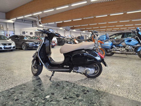 Vespa GTS