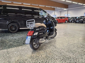 Vespa GTS