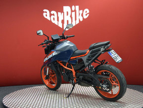 KTM 390