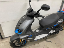 Peugeot Speedfight 4