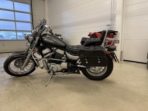Suzuki Intruder