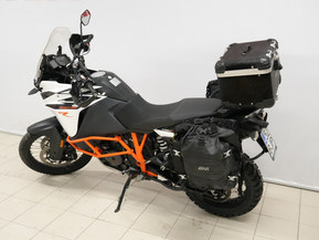 KTM 1090
