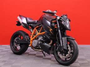 KTM 990