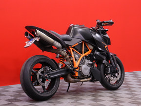 KTM 990