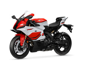 Yamaha R9