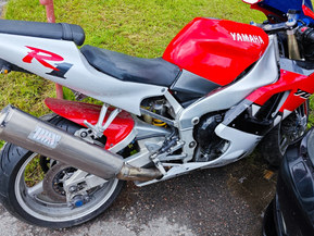 Yamaha YZF-R1