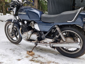 Suzuki GS