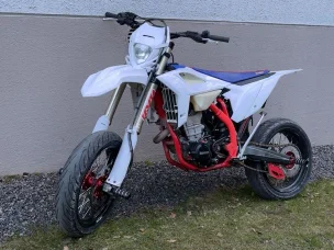 Beta R