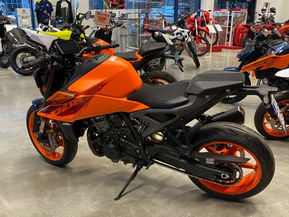 KTM 990
