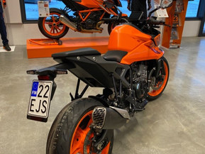 KTM 990