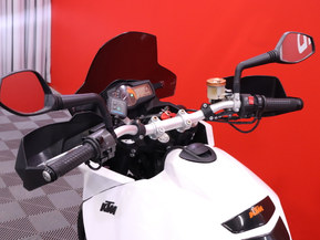 KTM 990