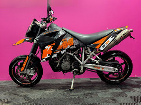 KTM 950