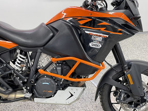 KTM 1090