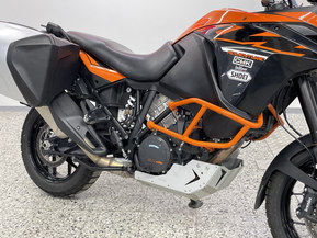 KTM 1090