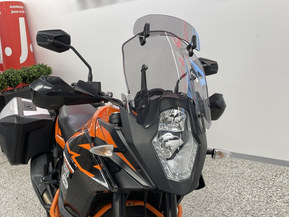 KTM 1090
