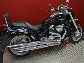 Suzuki Intruder