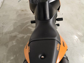 KTM 990
