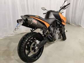KTM 990
